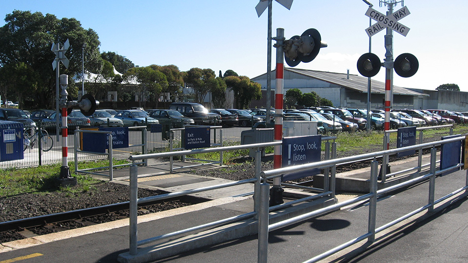 Maintaining Level Crossings Kiwirail Maintaining Level Crossings Kiwirail