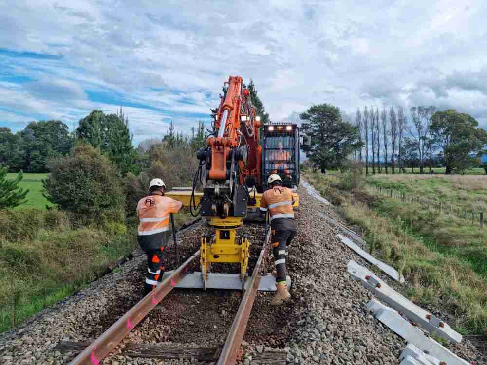 WMUP rerail resleeper 2nd May 2023 8 ZH yes