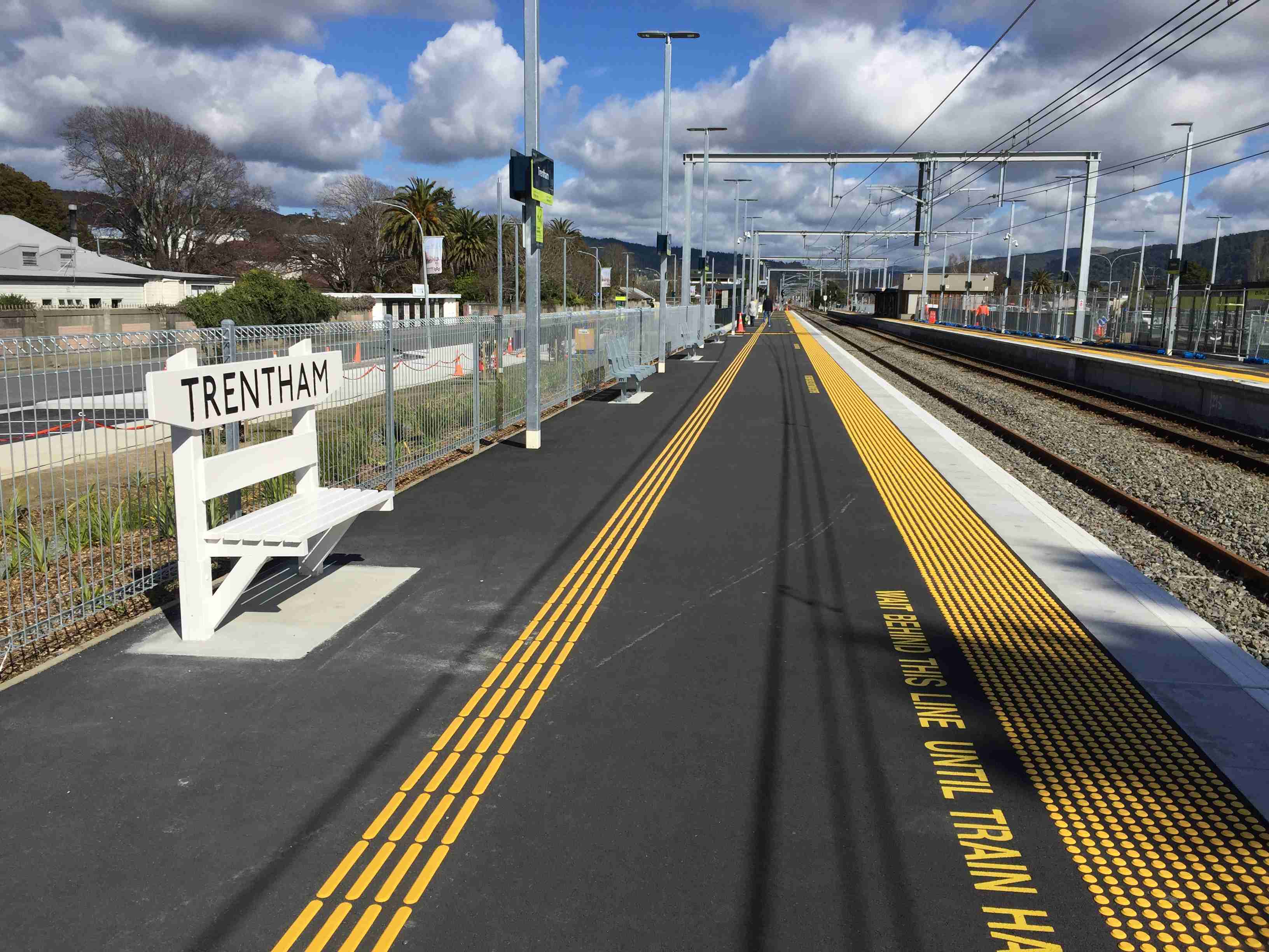 New Trentham platform