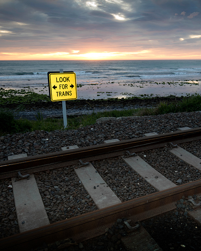 Look for trains Kaikoura 640x800