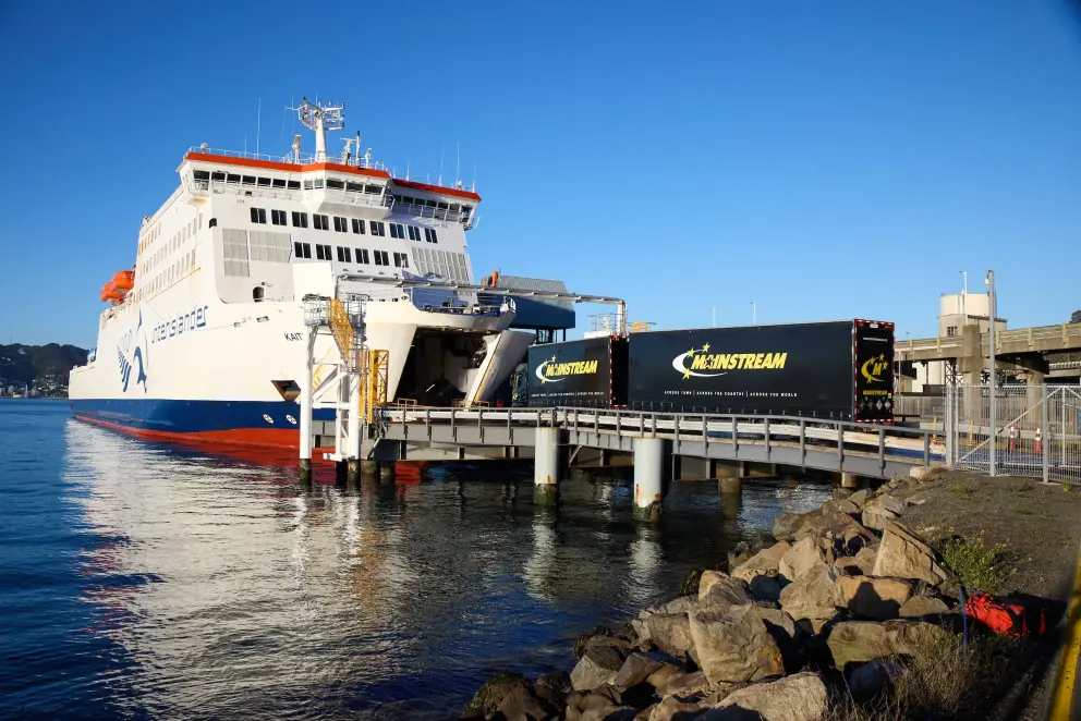 Freight containers being loaded onto an Interislander ferry